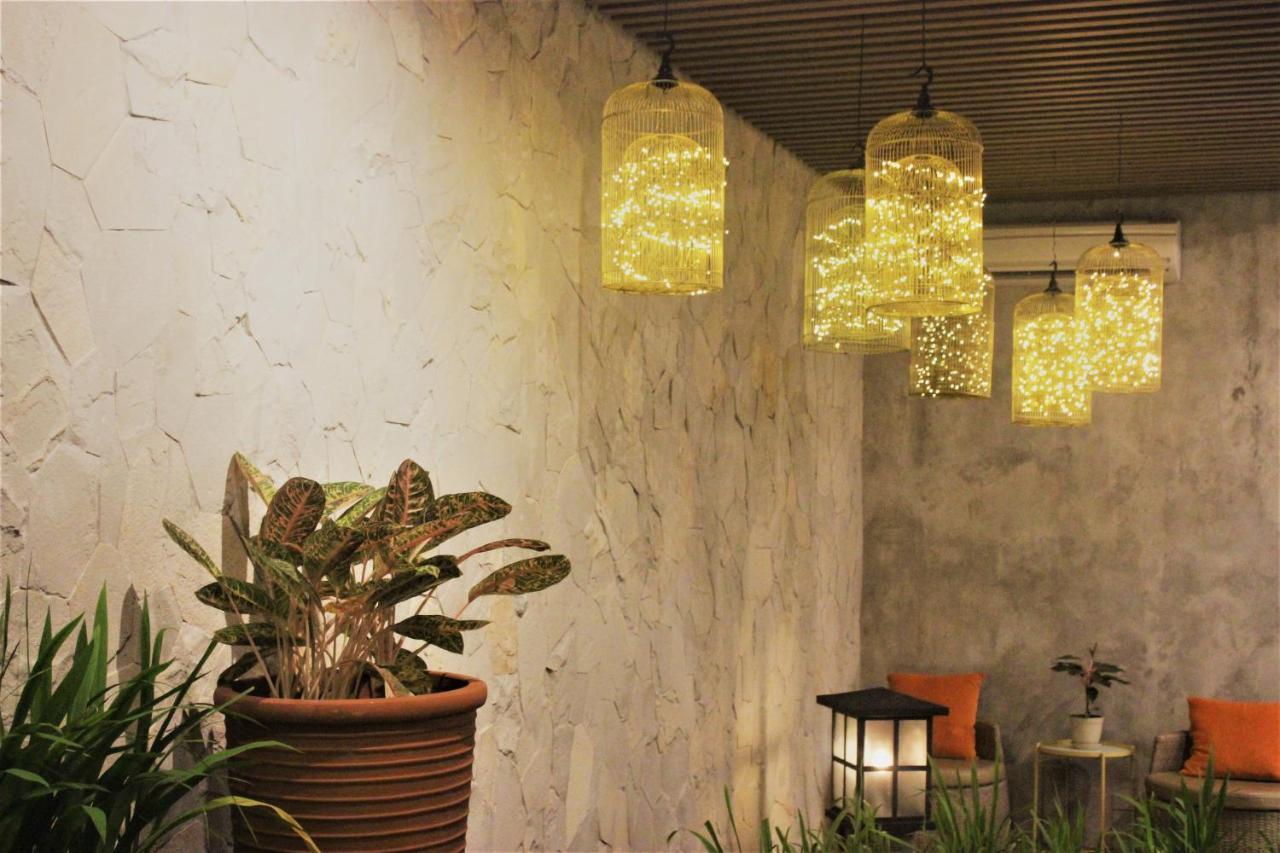 Treehouse Suites - Boutique Serviced Apartment Jakarta Extérieur photo